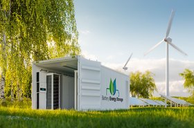 GettyImages-1500010249 battery storage grid ups smaller